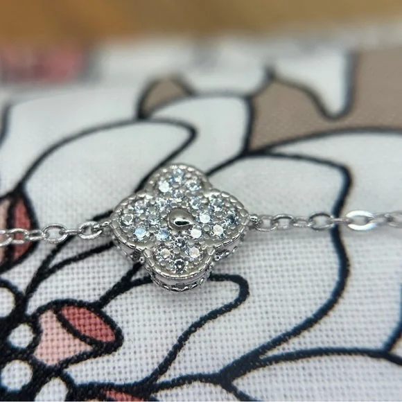 Moissanite White Mother of Pearl Clover Inspired Bracelet 925 Sterling Silver - Picture 5 of 6